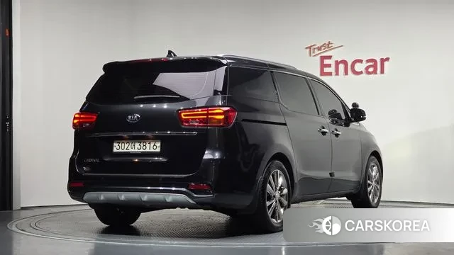 Kia The New Carnival id 3692295 из Кореи 12