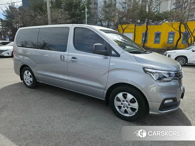 Hyundai The New Grand Starex id 3813951 из Кореи 10