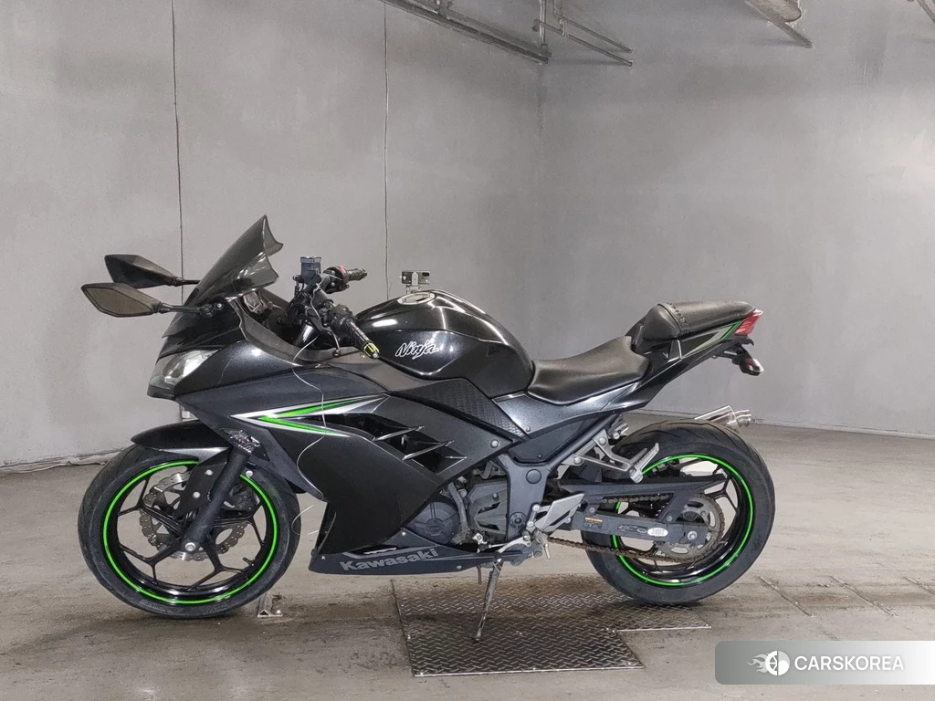 Проданный Kawasaki NINJA 250 2016 из Японии, фото 2