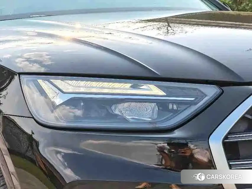 Audi Q5L 2022 Черный из Китая, фото 6