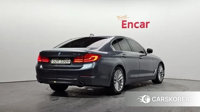 BMW 5 Series (G30) id 3449762 из Кореи 12