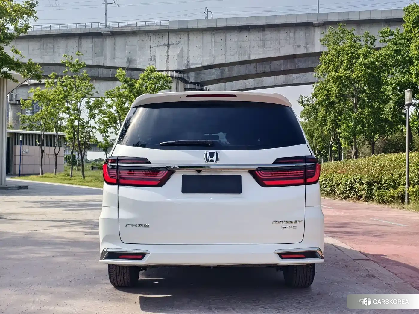Honda Odyssey 2024 Белый из Китая, фото 6