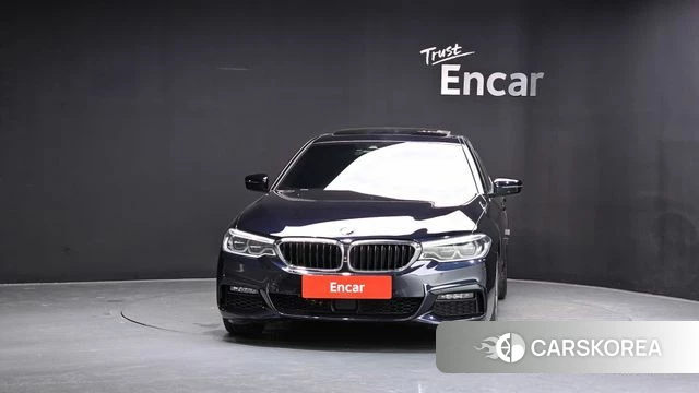 BMW 5 Series (G30) id 4595344 из Кореи 12