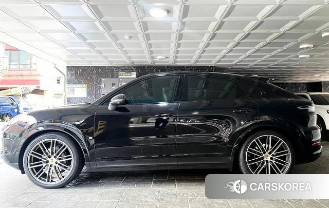 Porsche Cayenne (PO536) 2020 Черный из Кореи, фото 2
