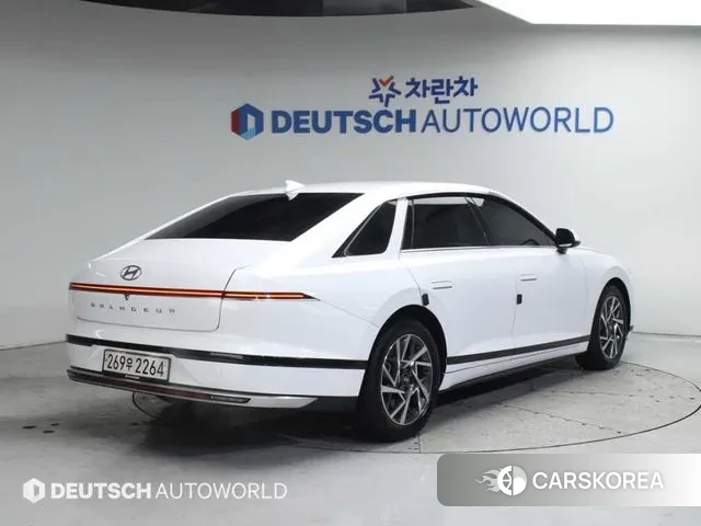 Hyundai Grandeur (GN7) id 3649114 из Кореи 11