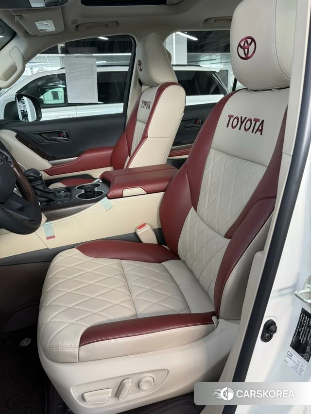 Toyota Land Cruiser (imported) 2025 Белый из Китая, фото 4