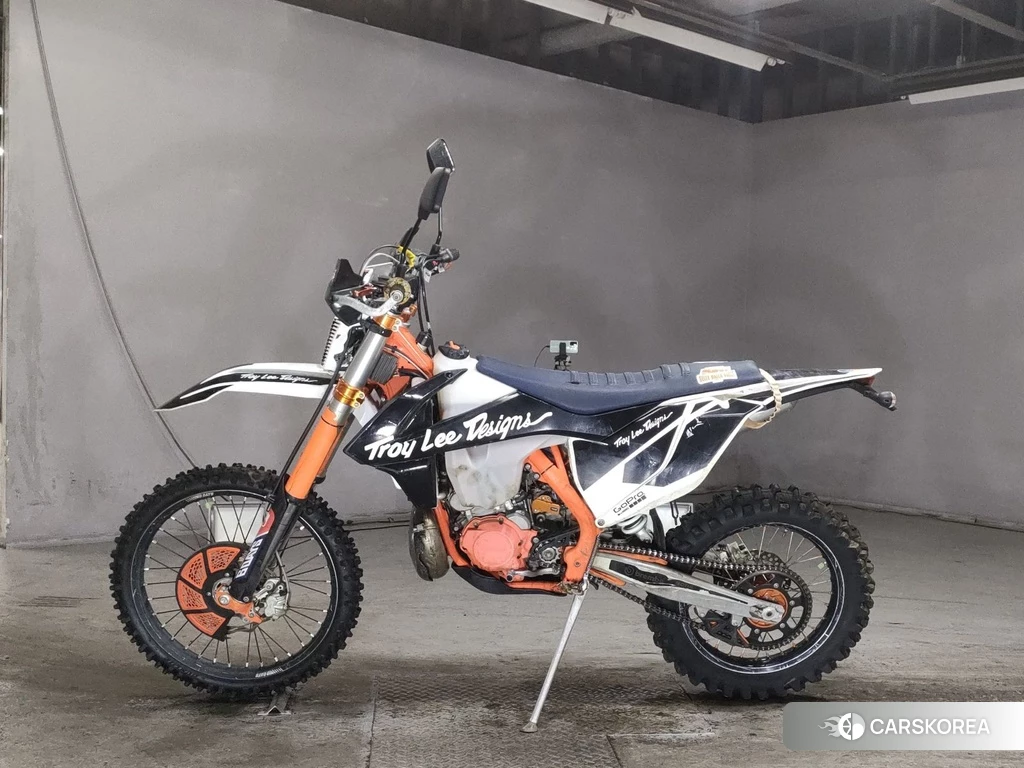 Проданный KTM 250EXC SIXDAYS TPI 2019 из Японии, фото 2