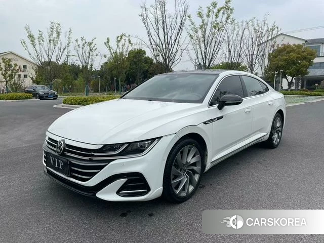 Volkswagen CC 2023 Белый из Китая, фото 2
