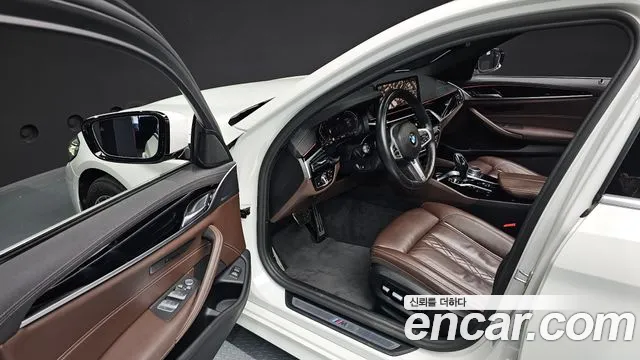 BMW 5 Series (G30) id 2659255 из Кореи 12