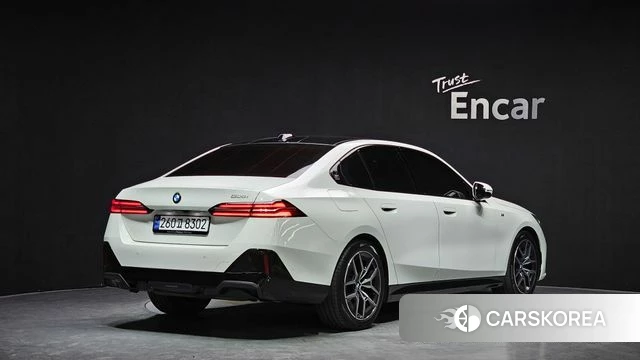 BMW 5 Series (G60) id 3825776 из Кореи 12