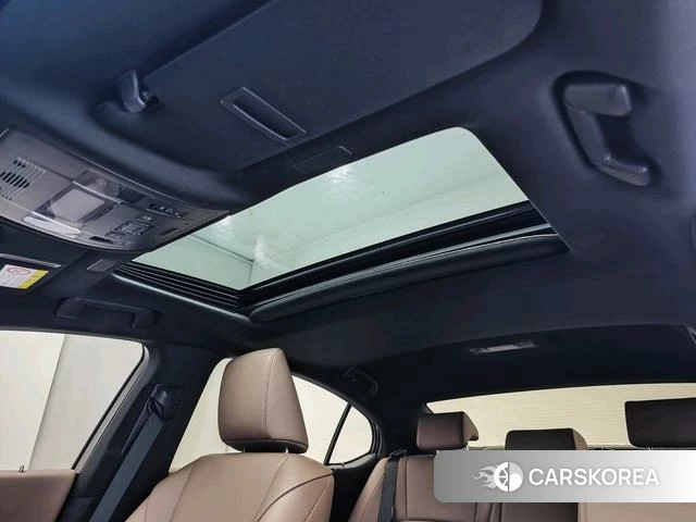 Lexus ES id 4290479 из Китая 12
