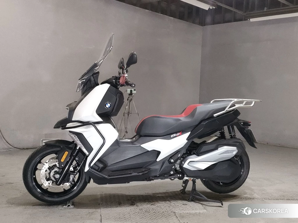 Проданный BMW C400X 2019 из Японии