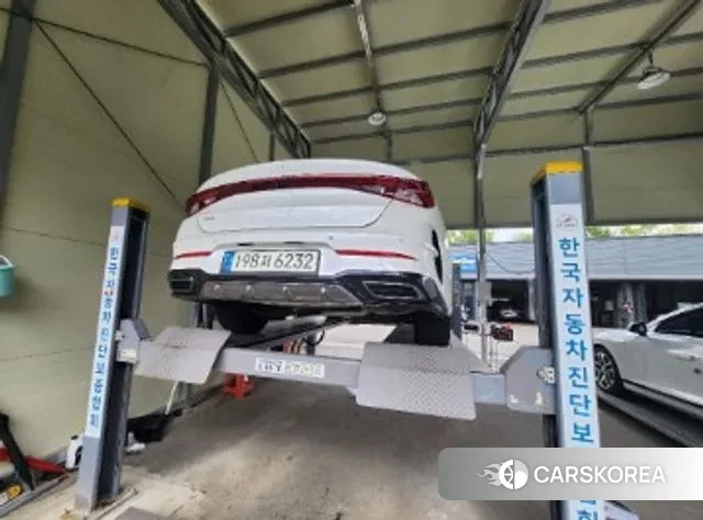 Kia K5 3rd generation 2021 Белый из Кореи, фото 2