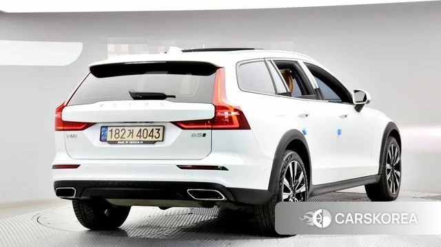 Volvo V60 Cross-Country 2nd Generation id 4350054 из Кореи 12