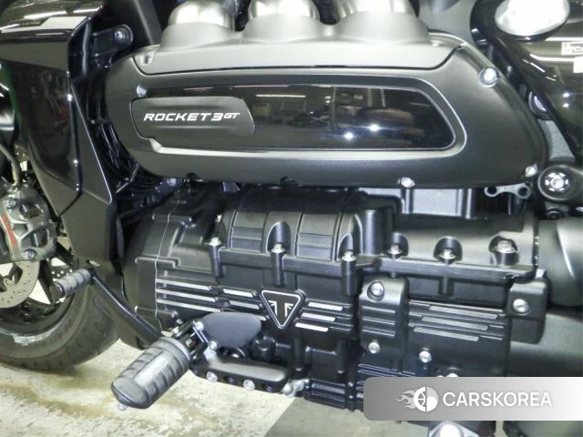 Engine photo