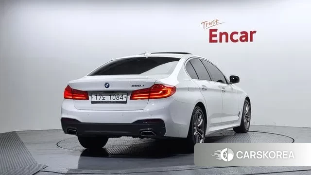 BMW 5 Series (G30) id 3460227 из Кореи 12