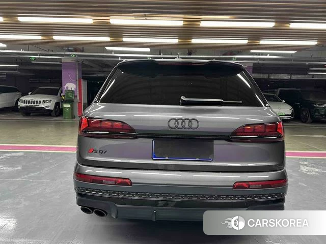 Audi SQ7 2024 Темно-серый из Китая, фото 2