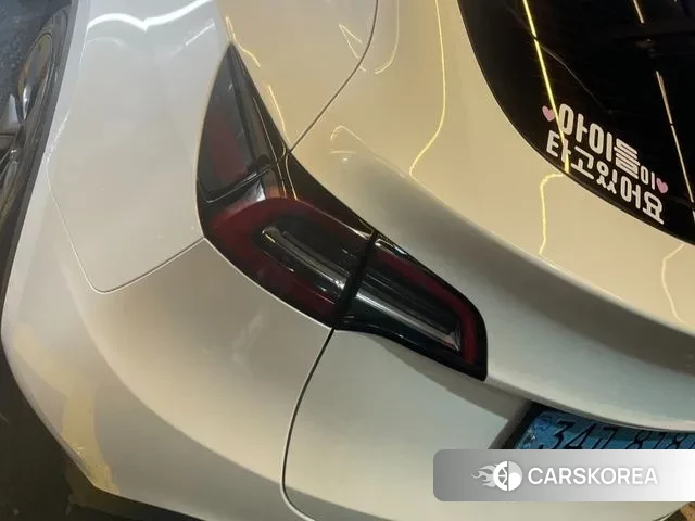 Tesla Model Y 2024 Белый из Кореи, фото 3