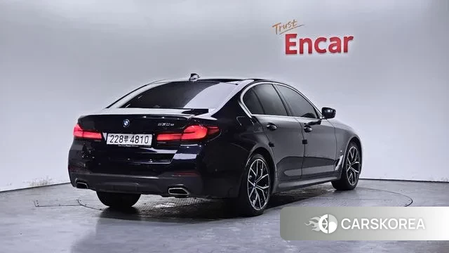 BMW 5 Series (G30) id 3671748 из Кореи 12