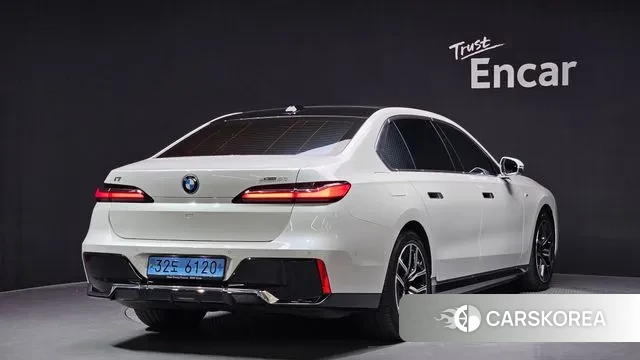 BMW i7 (G70) id 3016167 из Кореи 12