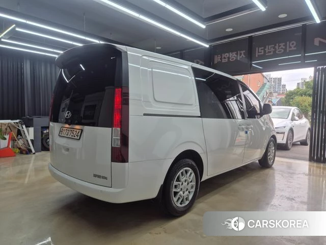 Hyundai Staria id 4871904 из Кореи 7