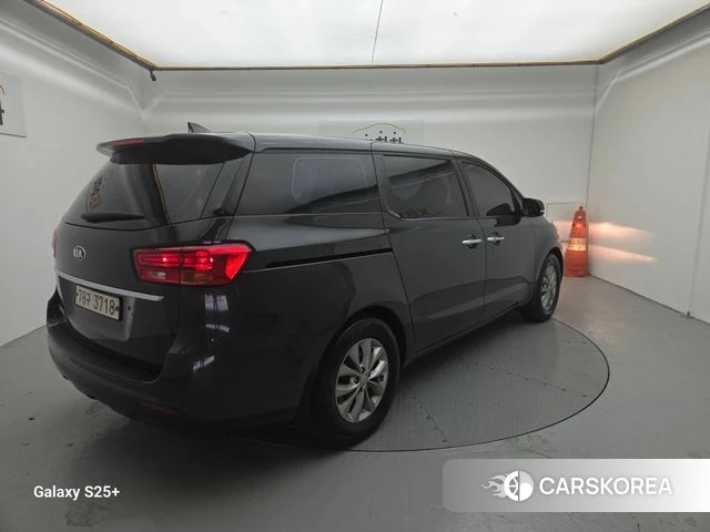 Kia The New Carnival id 4305025 из Кореи 12