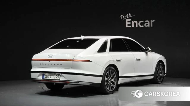 Hyundai Grandeur Hybrid (GN7) id 4635831 из Кореи 12