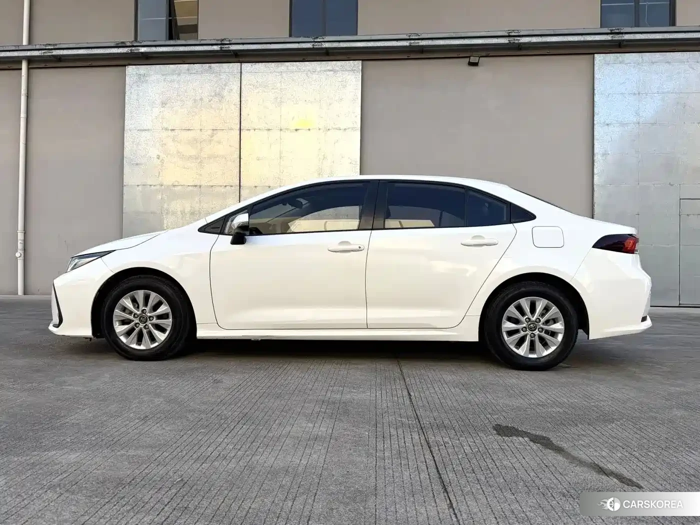 Toyota Corolla 2024 Белый из Китая, фото 6