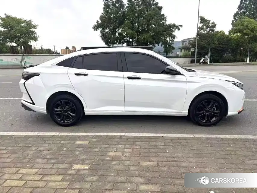 Chang'an Yidong 2021 Белый из Китая, фото 2