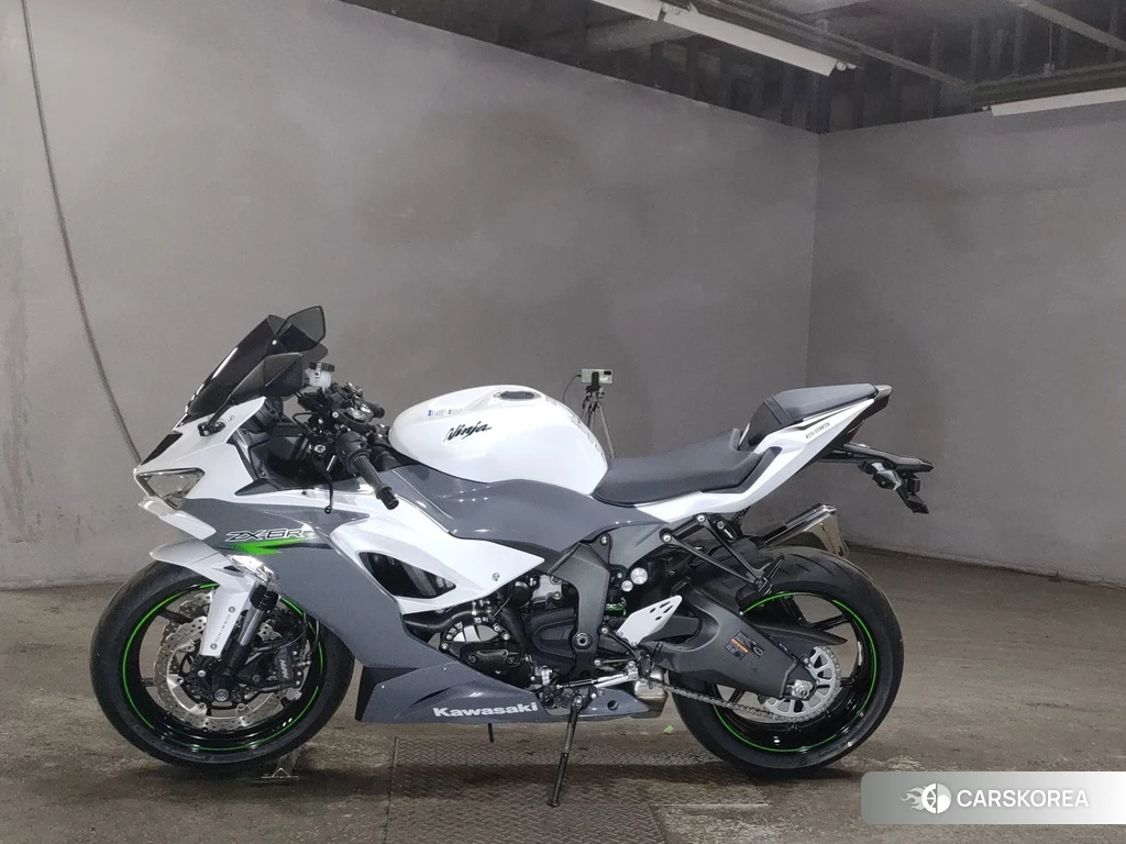 Проданный Kawasaki ZX-6R NINJA 2021 из Японии, фото 2