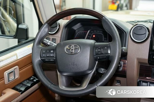 Toyota Land Cruiser 70 Series id 4272193 из Китая 10