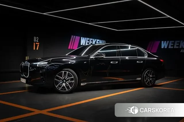 BMW 7 Series (G70) 2025 Черный из Кореи, фото 3