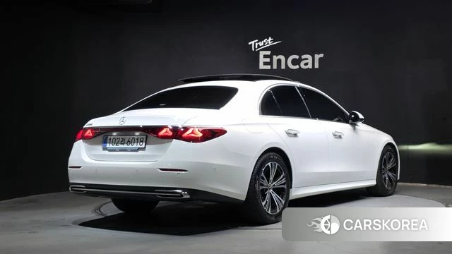 Mercedes-Benz E-Class W214 id 4879628 из Кореи 12