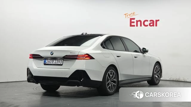 BMW 5 Series (G60) id 3909217 из Кореи 12