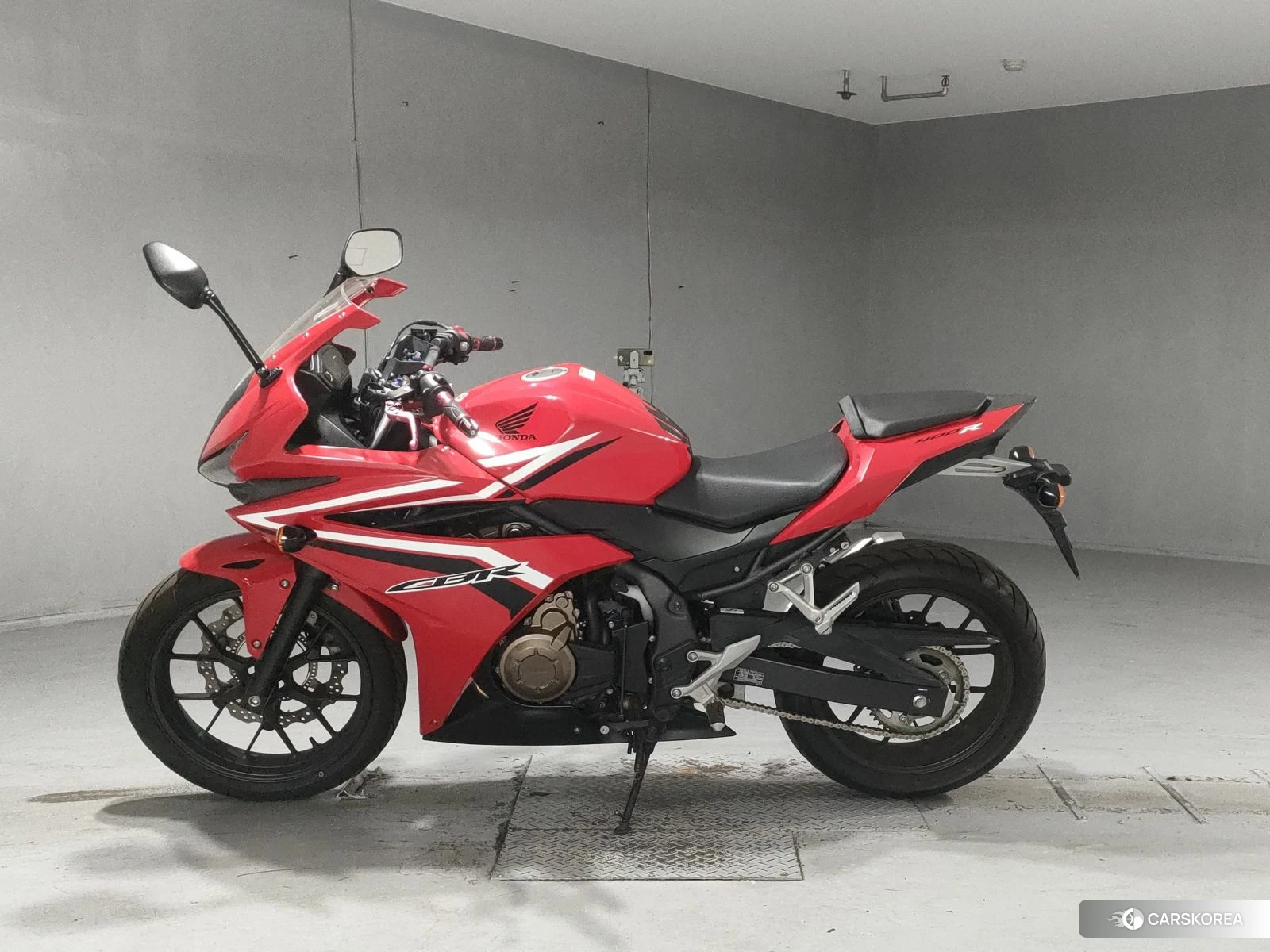 Проданный Honda CBR400R 2017 из Японии, фото 2