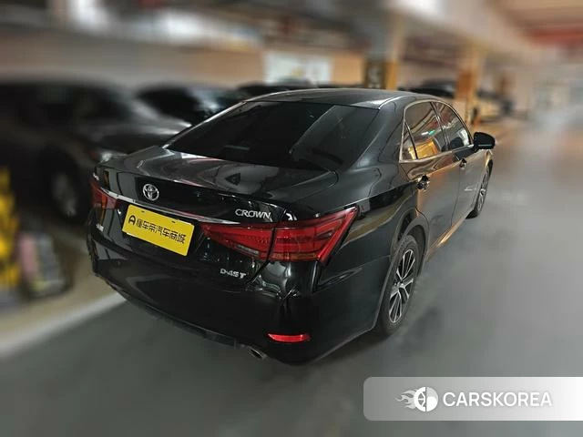 Toyota crown 2018 Черный из Китая, фото 2