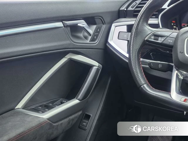 Audi Q3 Sportback id 4261981 из Китая 12