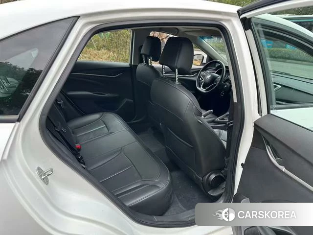 Buick Yinglang 2019 Белый из Китая, фото 2