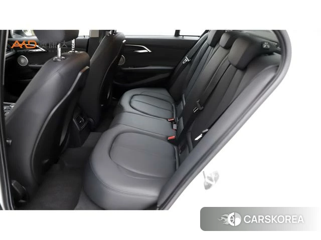 BMW 1 series 2021 Белый из Китая, фото 2