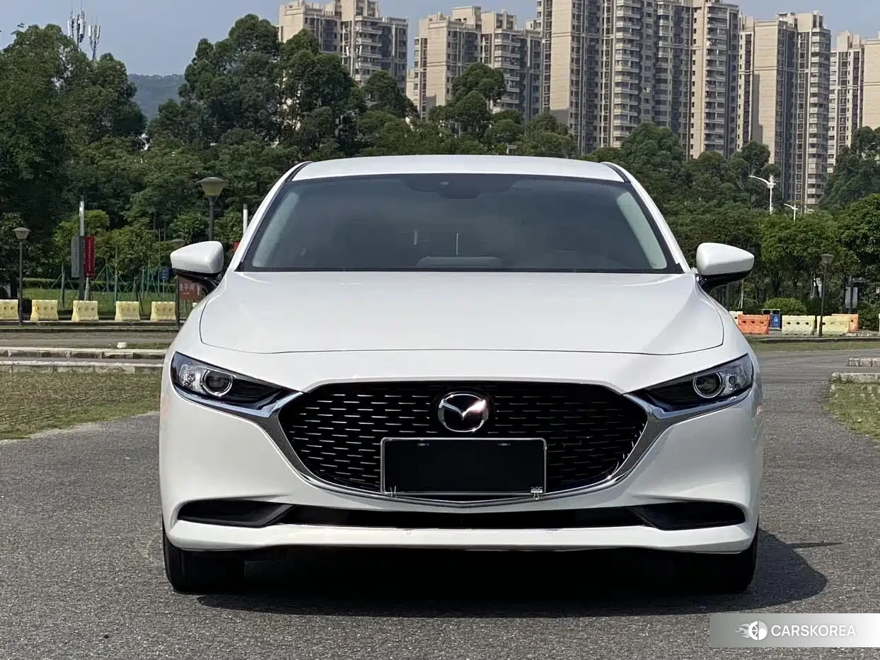 Mazda 3 2022 Белый из Китая, фото 5