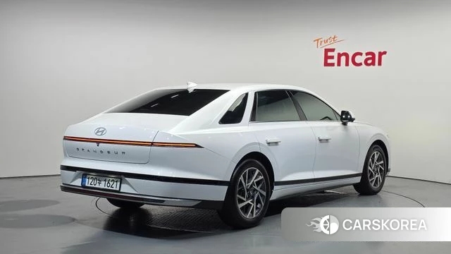 Hyundai Grandeur (GN7) id 4380949 из Кореи 12