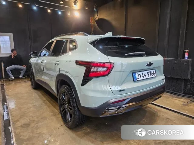 Chevrolet (GM Daewoo) Trax Crossover 2024 Синий нефрит из Кореи, фото 6