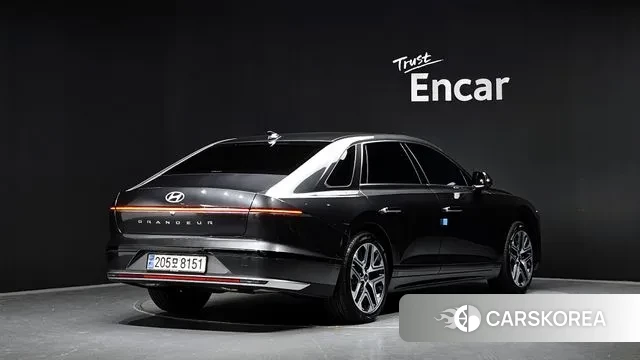 Hyundai Grandeur (GN7) id 3371864 из Кореи 12