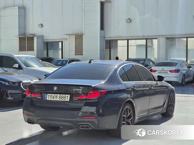 BMW 5 Series (G30) 2021 Черный из Кореи, фото 4