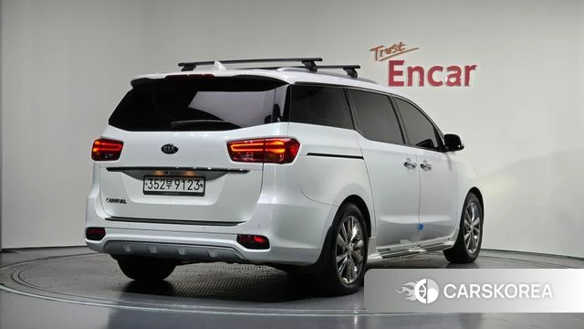 Kia The New Carnival id 4430512 из Кореи 12