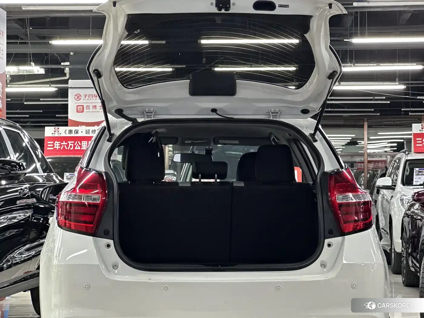 Toyota Yaris L id 4622426 из Китая 12