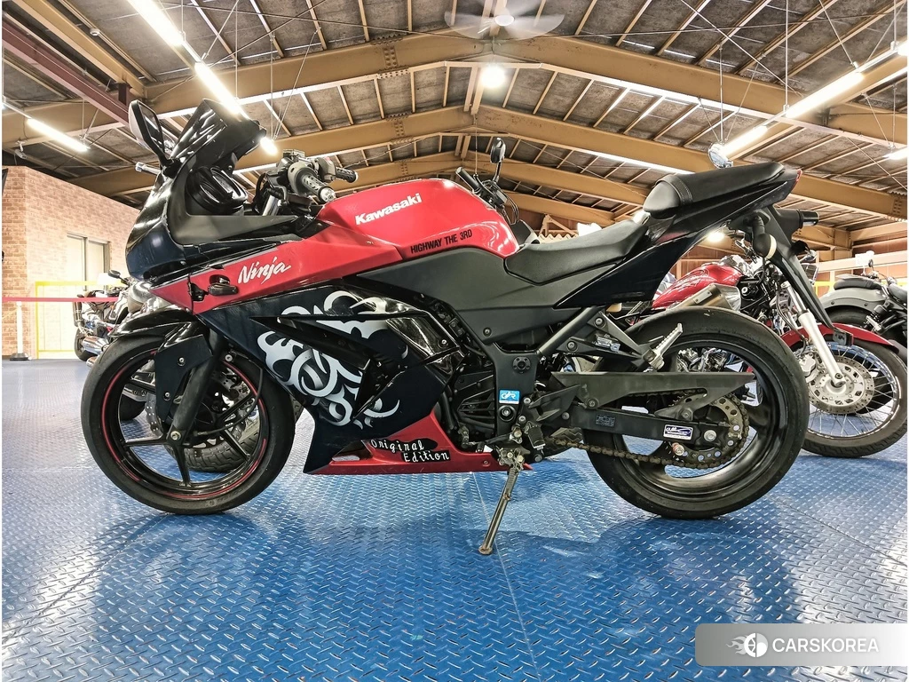 Проданный Kawasaki NINJA 250R 2010 из Японии, фото 2