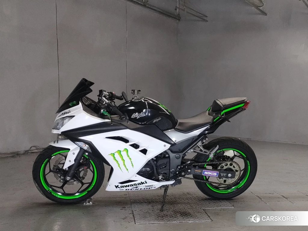 Проданный Kawasaki NINJA 250 2017 из Японии, фото 2