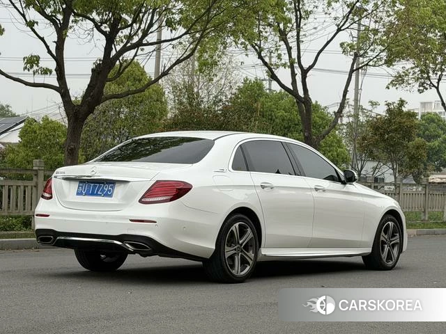 Mercedes-Benz E-class id 4241188 из Китая 8