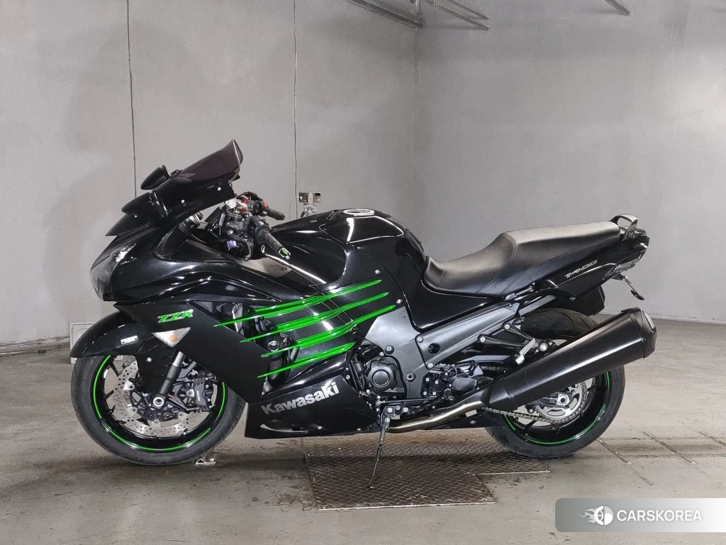Проданный Kawasaki ZX-14R NINJA 2013 из Японии